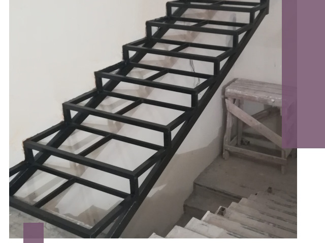 Демонтаж лестниц на металлокаркасе в Назарове: быстрый вывоз и разбор