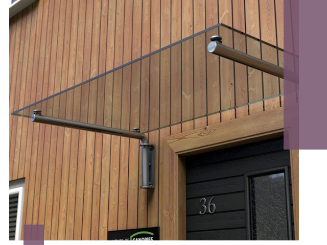 Стеклянные козырьки на входы и фасады в Назарове