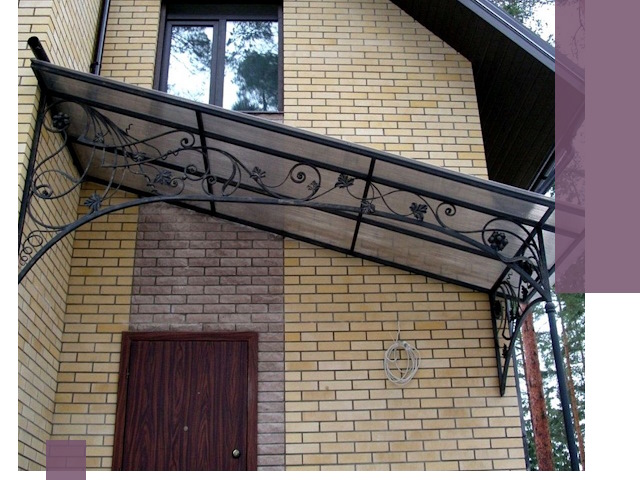 Односкатные козырьки из металла под ключ в Назарове