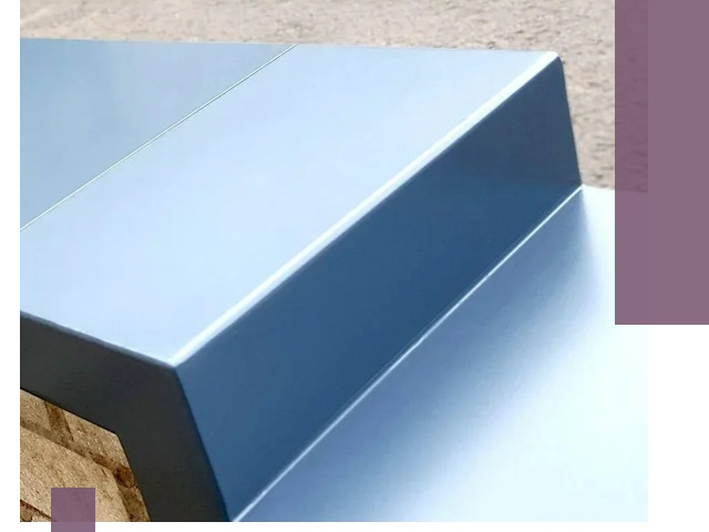 Крышки на парапет в Назарове: изготовление и монтаж под ключ